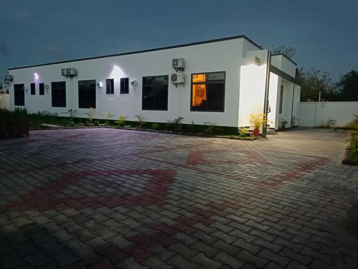 Chibuba Airport Accommodation Dar es Salaam Exteriör bild
