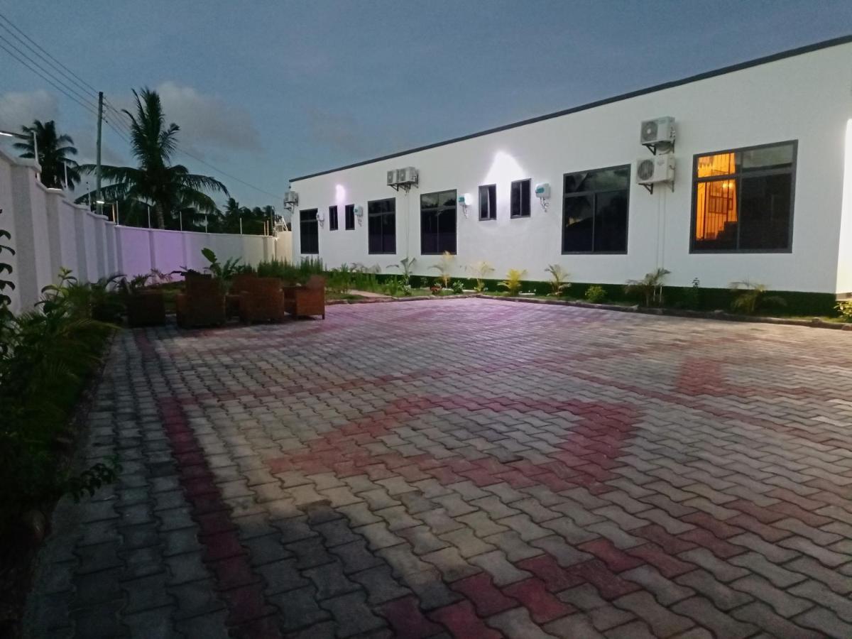 Chibuba Airport Accommodation Dar es Salaam Exteriör bild