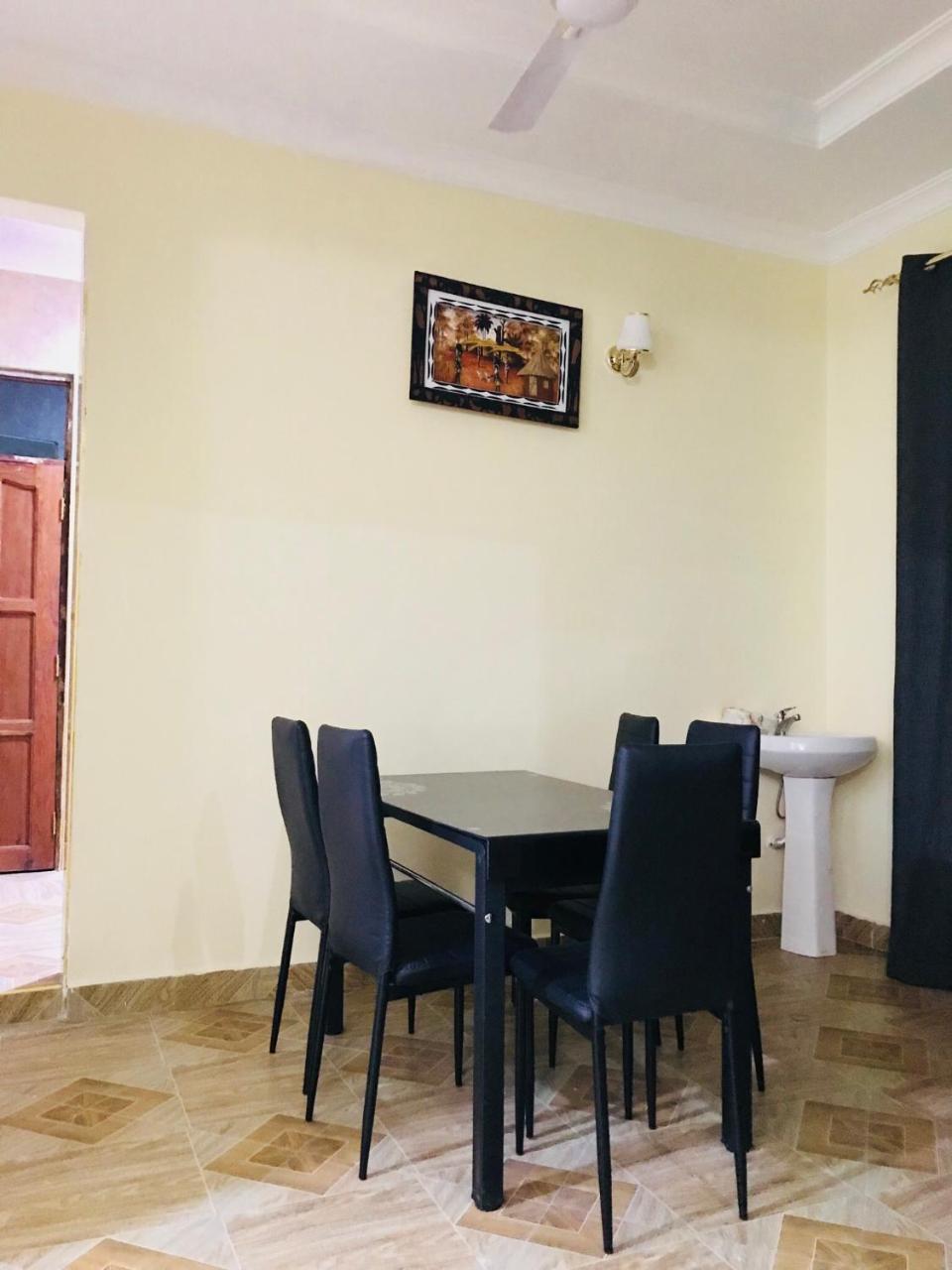 Chibuba Airport Accommodation Dar es Salaam Exteriör bild